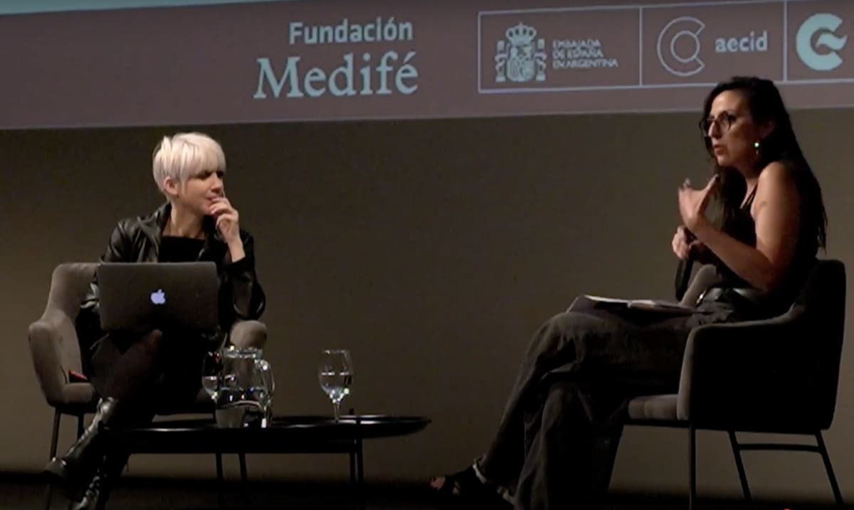 Fundación Medifé – Remedios Zafra: Habitar la complejidad de la época, vivir y trabajar en un mundo conectado